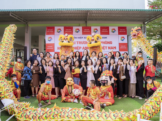 KHAI TRƯƠNG VĂN PHÒNG HỘI LIÊN HIỆP ANH NGỮ VIỆT NAM